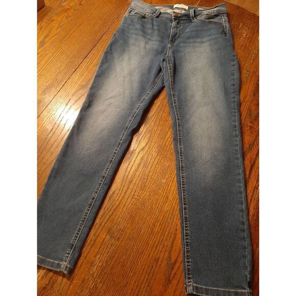 Size 10 Angels Forever Young Signature  Denim Blue Jeans Mid Rise - Picture 1 of 4